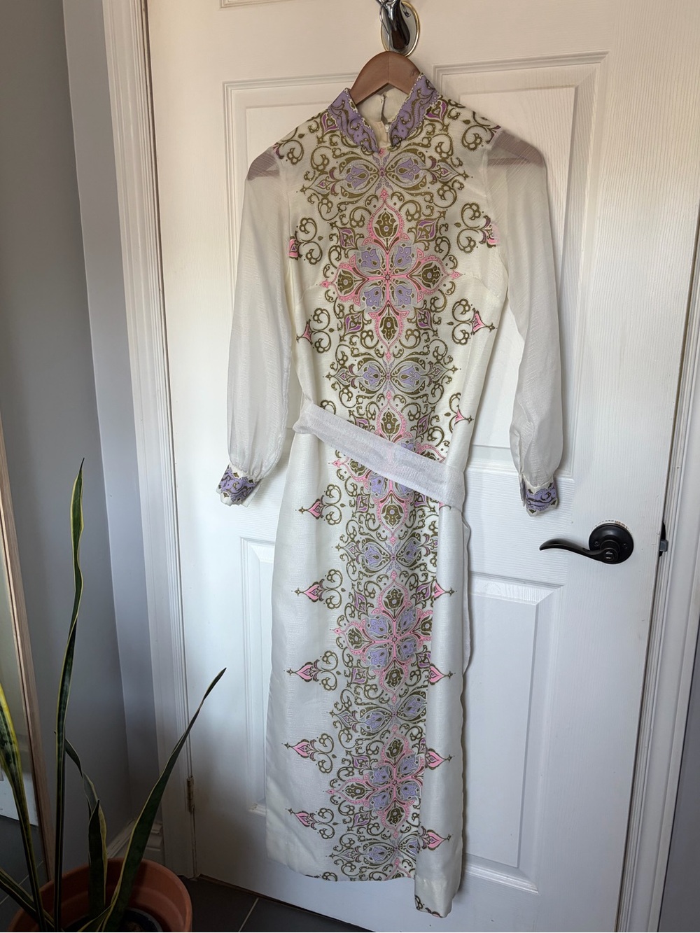 1960s / 1970s Vintage Alfred Shaheen Maxi Dress, Sheer and Metallic - Picture 3 of 17